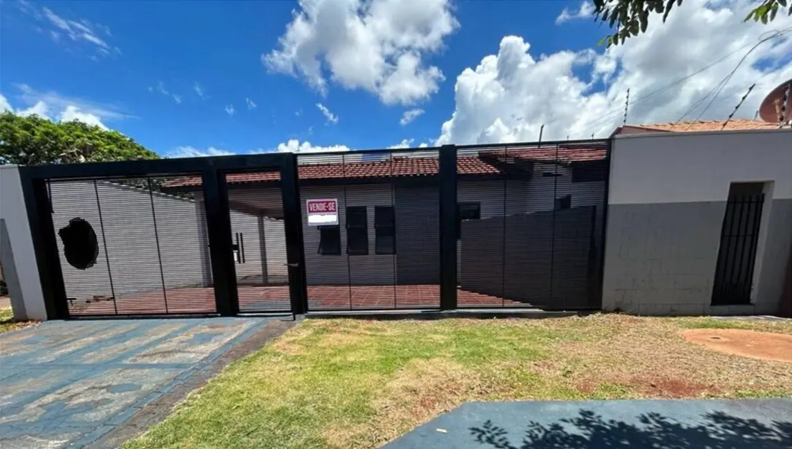 Casa com 3 quartos à venda, 420m2 em Jardim Maracanã, Dourados - MS - imagem 2 Foto 2 de Casa com 3 quartos à venda, 420m2 em Jardim Maracanã, Dourados - MS