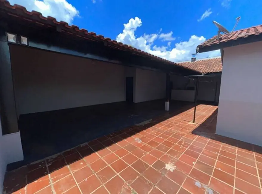 Casa com 3 quartos à venda, 420m2 em Jardim Maracanã, Dourados - MS - imagem 8 Foto 8 de Casa com 3 quartos à venda, 420m2 em Jardim Maracanã, Dourados - MS