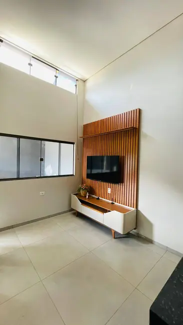 Foto 4 de Casa à venda, 273m2 em Vila Industrial, Dourados - MS