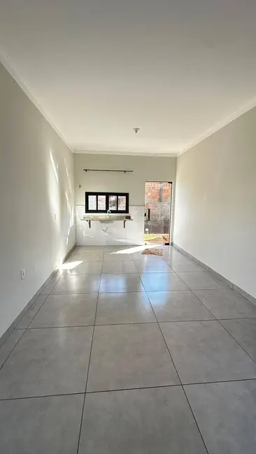 Casa com 2 quartos à venda, 200m2 em Vival dos Ipês, Dourados - MS - imagem 2 Foto 2 de Casa com 2 quartos à venda, 200m2 em Vival dos Ipês, Dourados - MS