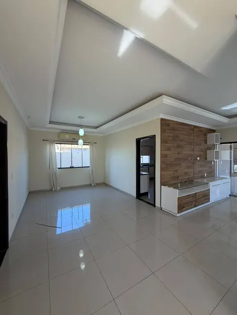 Foto 3 de Casa com 3 quartos à venda, 600m2 em Jardim Mônaco, Dourados - MS