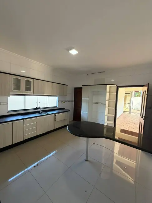 Foto 5 de Casa com 3 quartos à venda, 600m2 em Jardim Mônaco, Dourados - MS