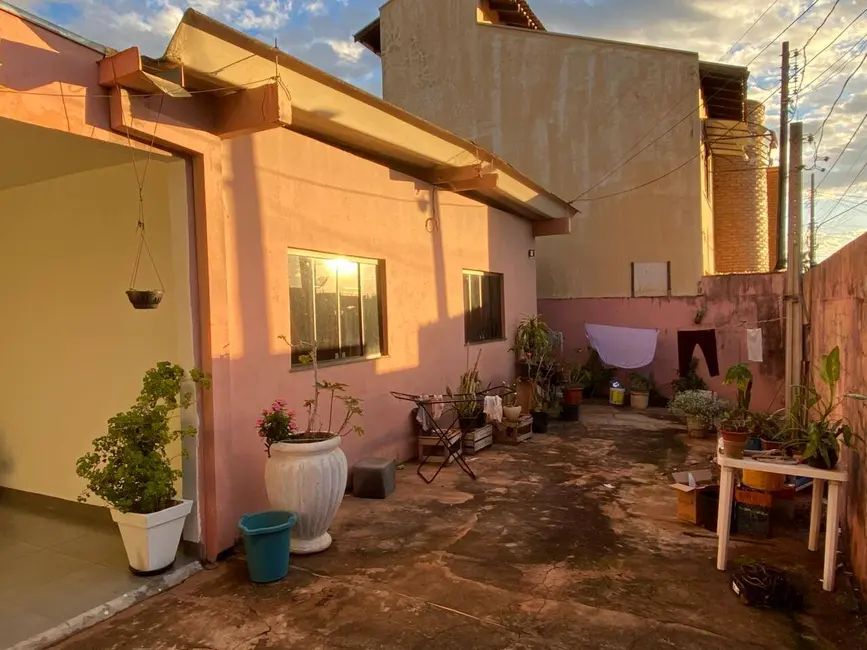 Foto 8 de Casa à venda, 225m2 em Cohafaba III Plano, Dourados - MS