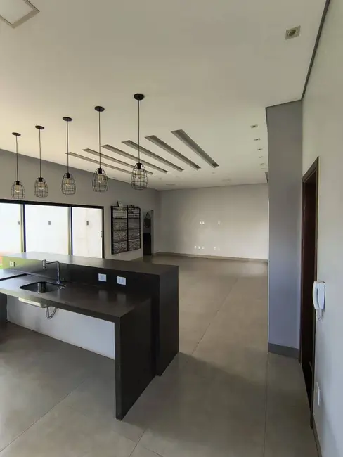 Foto 7 de Casa à venda, 540m2 em Altos do Indaiá, Dourados - MS