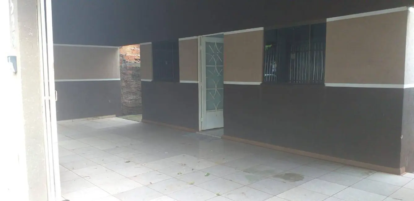 Casa com 2 quartos à venda, 293m2 em Dourados - MS - imagem 2 Foto 2 de Casa com 2 quartos à venda, 293m2 em Dourados - MS