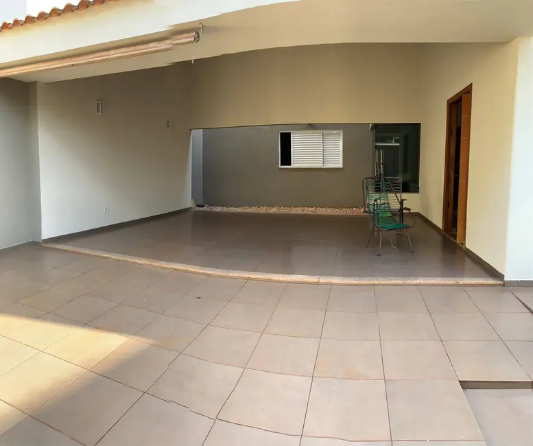 Foto 5 de Casa com 3 quartos à venda, 360m2 em Jardim Água Boa, Dourados - MS