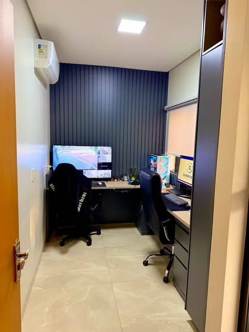 Foto 4 de Casa à venda, 360m2 em Parque Alvorada, Dourados - MS