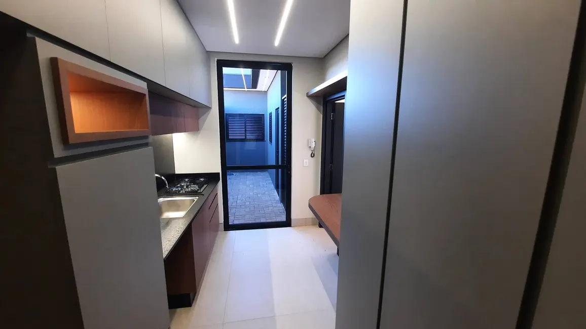 Foto 10 de Casa à venda, 321m2 em Dourados - MS