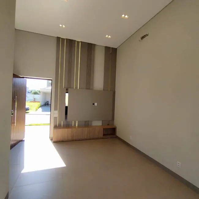 Foto 2 de Casa com 3 quartos à venda, 260m2 em Dourados - MS