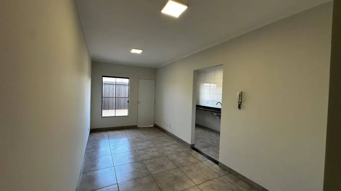 Foto 4 de Casa com 2 quartos à venda, 180m2 em Jardim Guaicurus, Dourados - MS