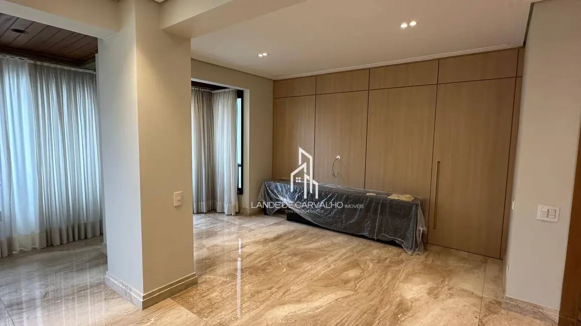 Apartamento com 4 quartos à venda, 220m2 em Santana, São Paulo - SP - imagem 5 Foto 5 de Apartamento com 4 quartos à venda, 220m2 em Santana, São Paulo - SP
