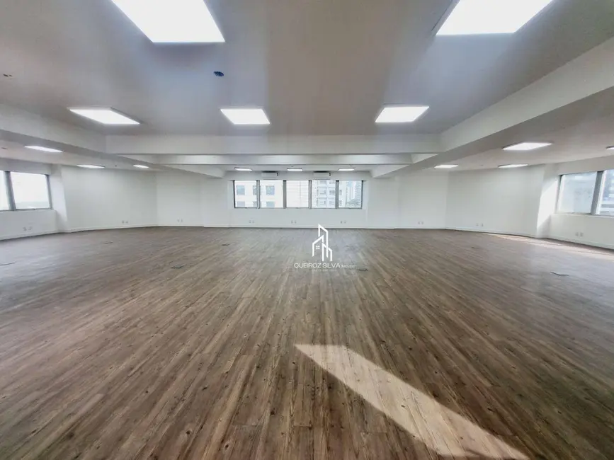 Foto 2 de Sala Comercial à venda e para alugar, 437m2 em Cidade Monções, São Paulo - SP