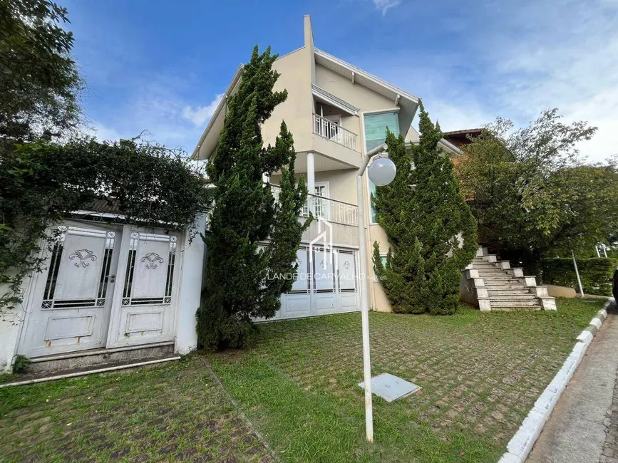 Sobrado com 6 quartos à venda, 552m2 em Tucuruvi, São Paulo - SP - imagem 3 Foto 3 de Sobrado com 6 quartos à venda, 552m2 em Tucuruvi, São Paulo - SP