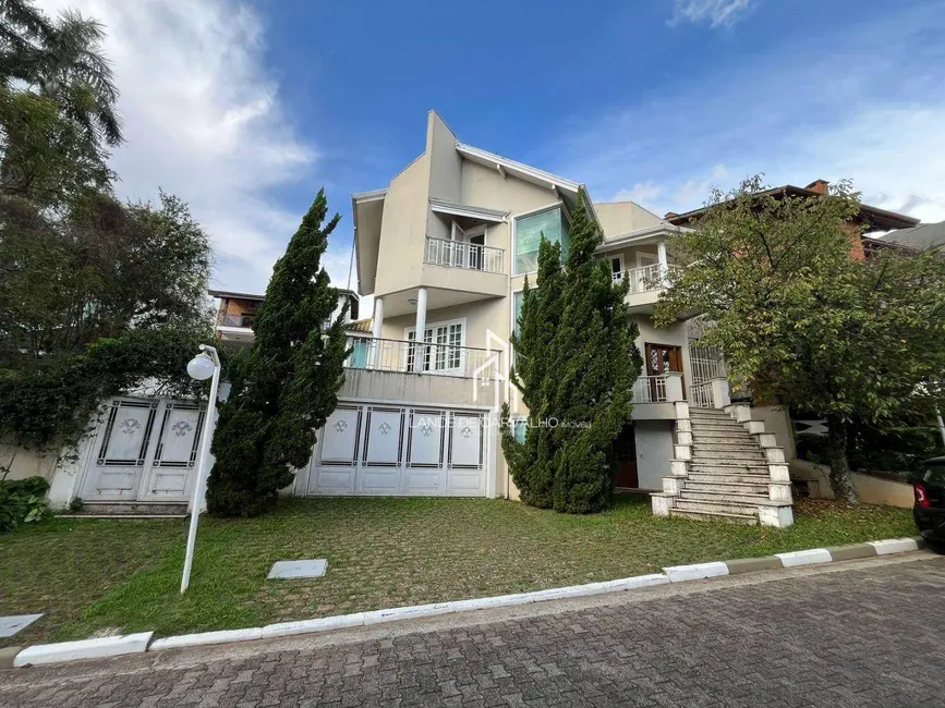 Sobrado com 6 quartos à venda, 552m2 em Tucuruvi, São Paulo - SP - imagem 2 Foto 2 de Sobrado com 6 quartos à venda, 552m2 em Tucuruvi, São Paulo - SP