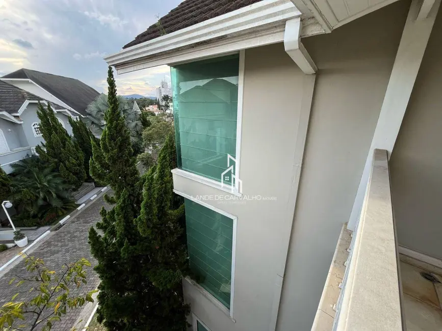 Sobrado com 6 quartos à venda, 552m2 em Tucuruvi, São Paulo - SP - imagem 4 Foto 4 de Sobrado com 6 quartos à venda, 552m2 em Tucuruvi, São Paulo - SP