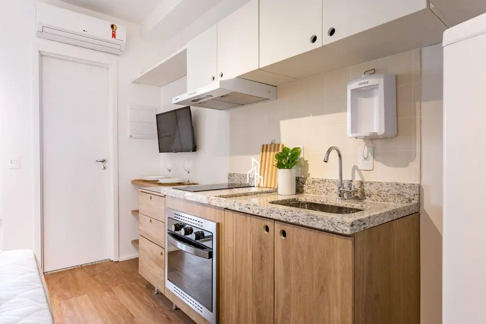 Foto 2 de Kitnet com 1 quarto para alugar, 25m2 em Vila Mariana, São Paulo - SP