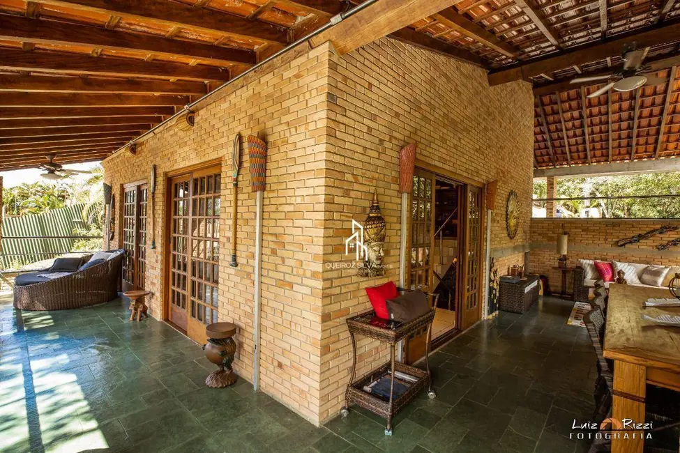 Foto 4 de Casa de Condomínio com 3 quartos à venda, 864m2 em Ubatuba - SP