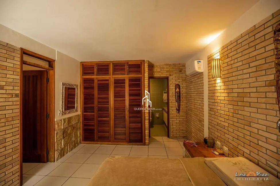 Foto 5 de Casa de Condomínio com 3 quartos à venda, 864m2 em Ubatuba - SP