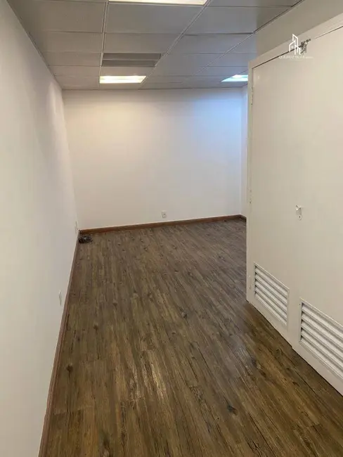 Loft / Flat à venda, 77m2 em Jardim Paulistano, São Paulo - SP - imagem 7 Foto 7 de Loft / Flat à venda, 77m2 em Jardim Paulistano, São Paulo - SP
