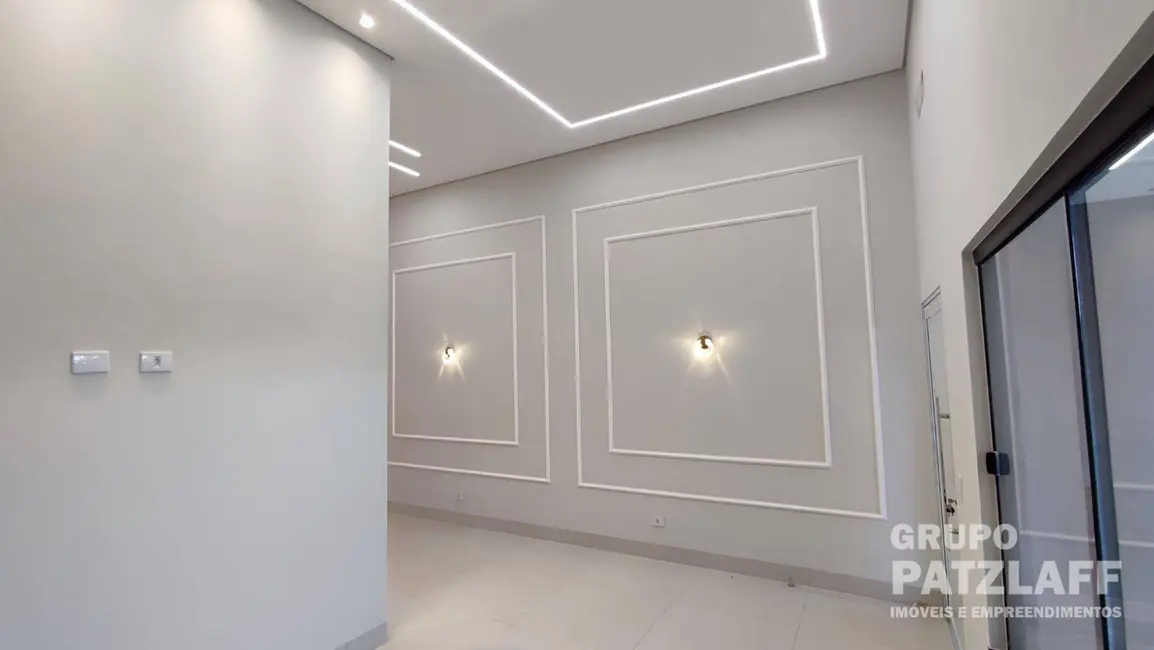 Casa com 3 quartos à venda, 278m2 em Parque Residencial Rita Vieira, Campo Grande - MS - imagem 3 Foto 3 de Casa com 3 quartos à venda, 278m2 em Parque Residencial Rita Vieira, Campo Grande - MS
