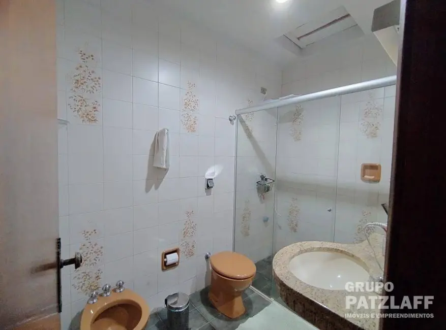 Sobrado com 3 quartos à venda, 166m2 em Vila Olinda, Campo Grande - MS - imagem 5 Foto 5 de Sobrado com 3 quartos à venda, 166m2 em Vila Olinda, Campo Grande - MS