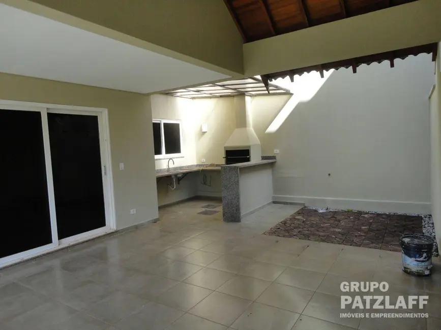 Sobrado com 3 quartos à venda, 127m2 em Jardim Mansur, Campo Grande - MS - imagem 3 Foto 3 de Sobrado com 3 quartos à venda, 127m2 em Jardim Mansur, Campo Grande - MS