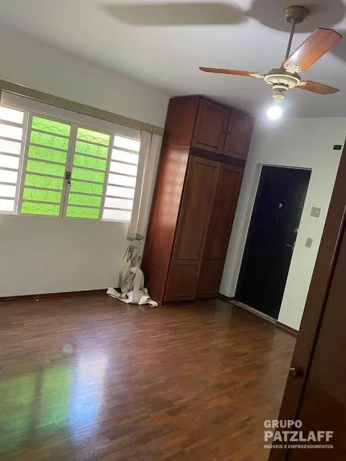 Foto 2 de Casa com 6 quartos à venda, 600m2 em Monte Castelo, Campo Grande - MS