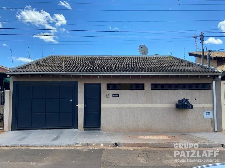 Sobrado com 3 quartos à venda, 200m2 em Conjunto José Abrão, Campo Grande - MS - imagem 1 Foto 1 de Sobrado com 3 quartos à venda, 200m2 em Conjunto José Abrão, Campo Grande - MS