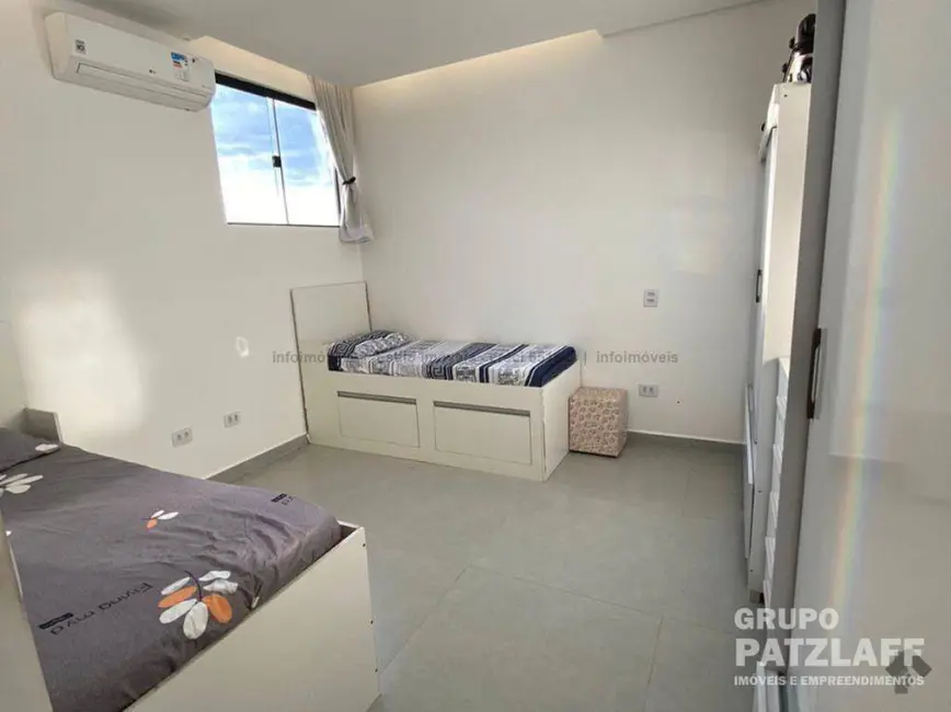 Sobrado com 3 quartos à venda, 200m2 em Conjunto José Abrão, Campo Grande - MS - imagem 5 Foto 5 de Sobrado com 3 quartos à venda, 200m2 em Conjunto José Abrão, Campo Grande - MS