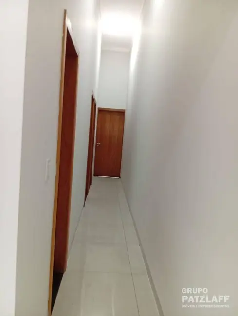 Casa com 3 quartos à venda, 195m2 em Parque Residencial Rita Vieira, Campo Grande - MS - imagem 4 Foto 4 de Casa com 3 quartos à venda, 195m2 em Parque Residencial Rita Vieira, Campo Grande - MS