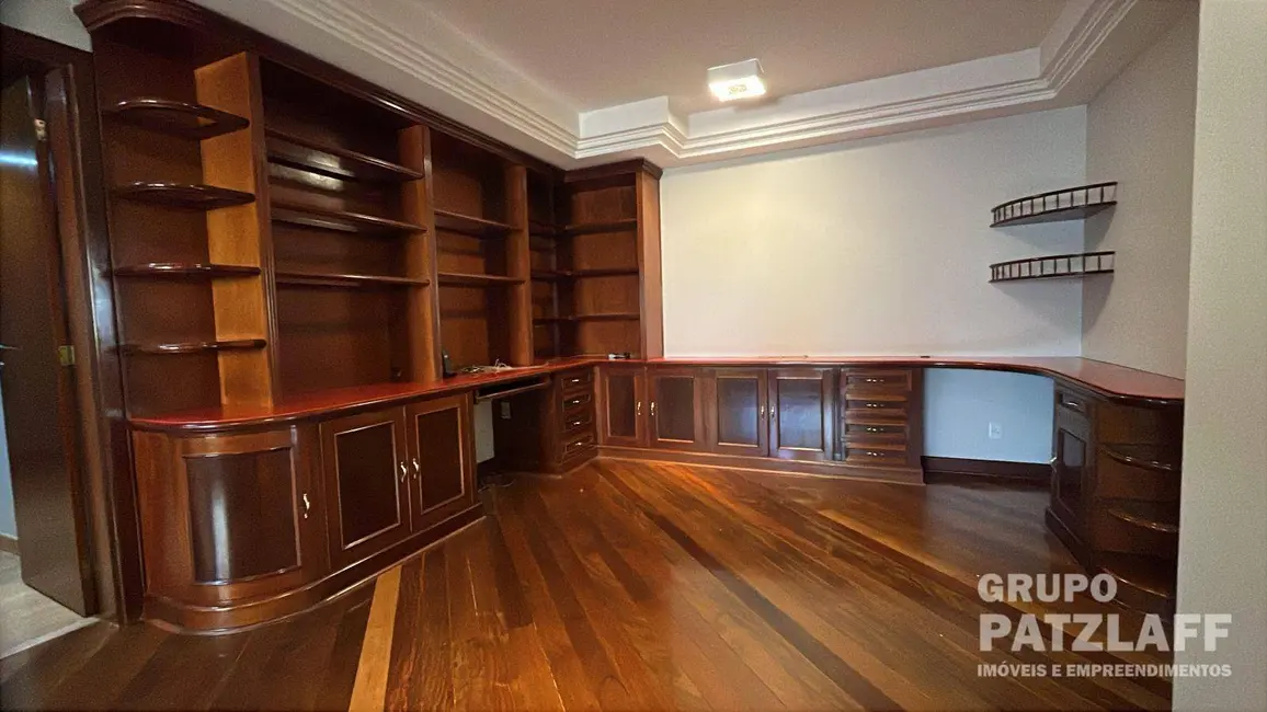 Apartamento com 6 quartos à venda, 350m2 em Jardim dos Estados, Campo Grande - MS - imagem 8 Foto 8 de Apartamento com 6 quartos à venda, 350m2 em Jardim dos Estados, Campo Grande - MS