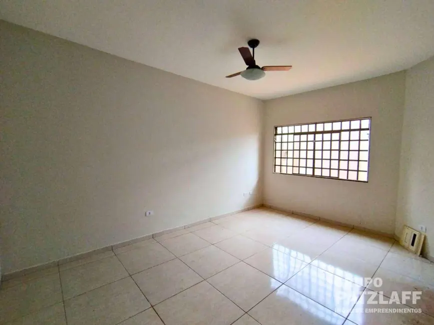 Casa com 2 quartos à venda, 250m2 em Vila Flório, Campo Grande - MS - imagem 4 Foto 4 de Casa com 2 quartos à venda, 250m2 em Vila Flório, Campo Grande - MS