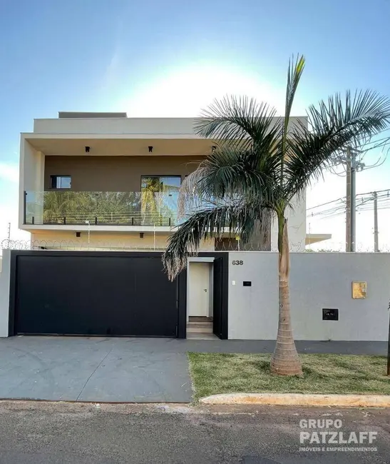 Foto 1 de Sobrado com 3 quartos à venda, 175m2 em Caiçara, Campo Grande - MS