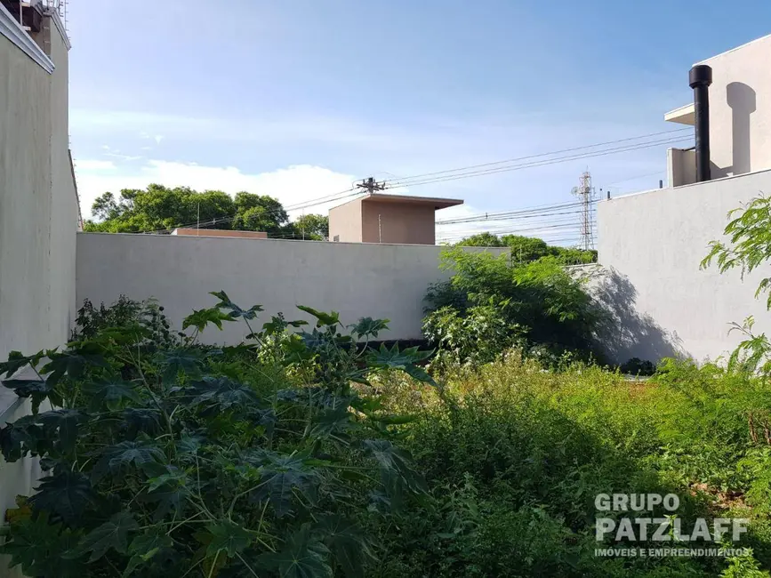 Foto 2 de Terreno / Lote à venda, 218m2 em Caiçara, Campo Grande - MS