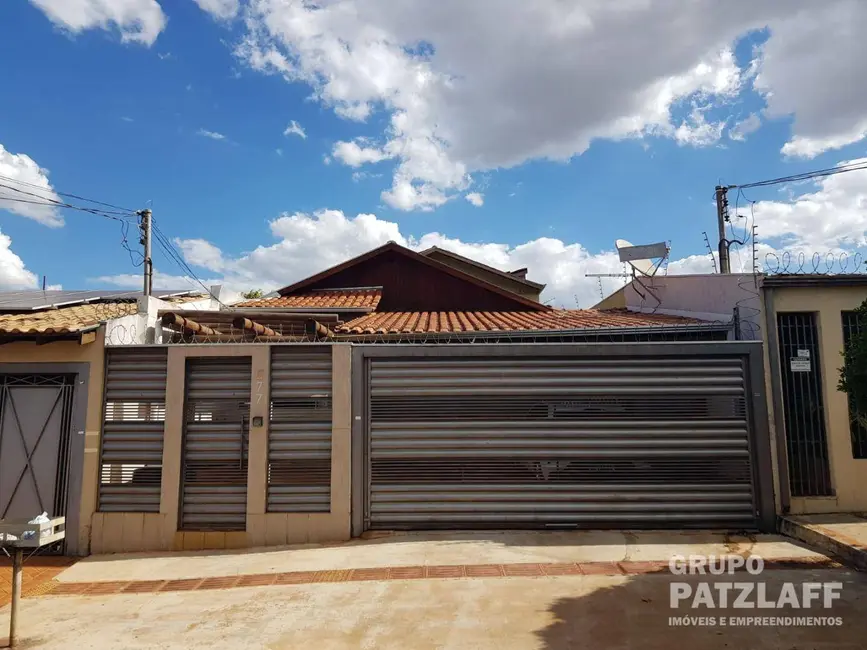 Foto 1 de Sobrado com 5 quartos à venda, 260m2 em Vila Planalto, Campo Grande - MS