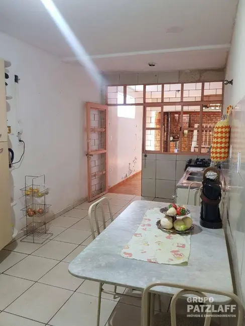 Foto 2 de Sobrado com 5 quartos à venda, 260m2 em Vila Planalto, Campo Grande - MS
