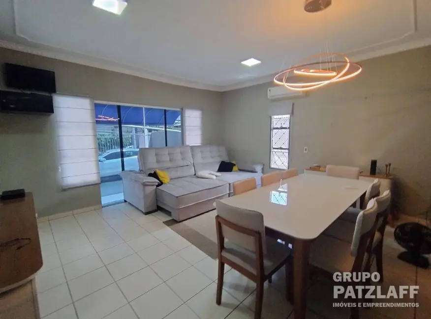 Foto 2 de Casa com 3 quartos à venda, 396m2 em Coronel Antonino, Campo Grande - MS