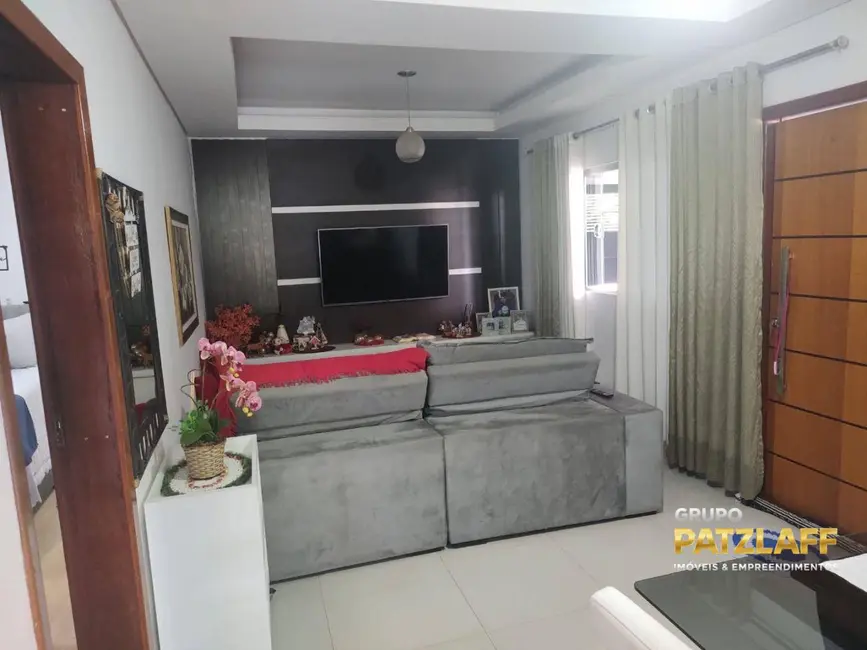 Casa com 2 quartos à venda, 366m2 em Vila Santo Eugênio, Campo Grande - MS - imagem 3 Foto 3 de Casa com 2 quartos à venda, 366m2 em Vila Santo Eugênio, Campo Grande - MS
