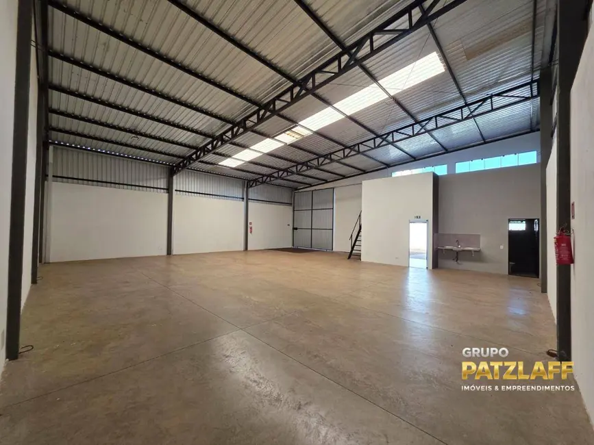 Armazém / Galpão à venda, 375m2 em Jardim Itamaracá, Campo Grande - MS - imagem 5 Foto 5 de Armazém / Galpão à venda, 375m2 em Jardim Itamaracá, Campo Grande - MS