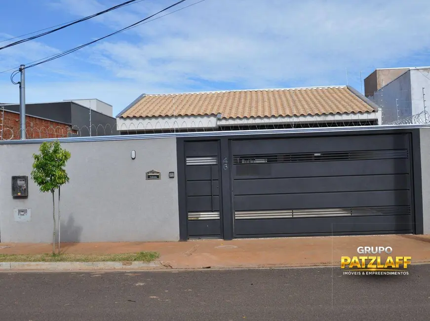 Foto 2 de Casa com 3 quartos à venda, 250m2 em Jardim São Conrado, Campo Grande - MS
