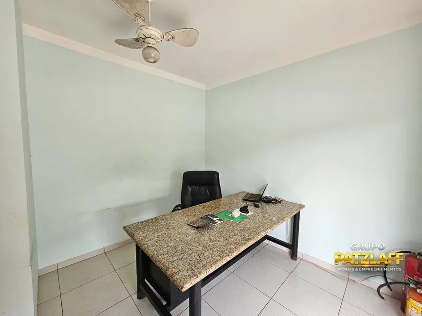 Foto 3 de Sobrado com 3 quartos à venda, 525m2 em Monte Castelo, Campo Grande - MS