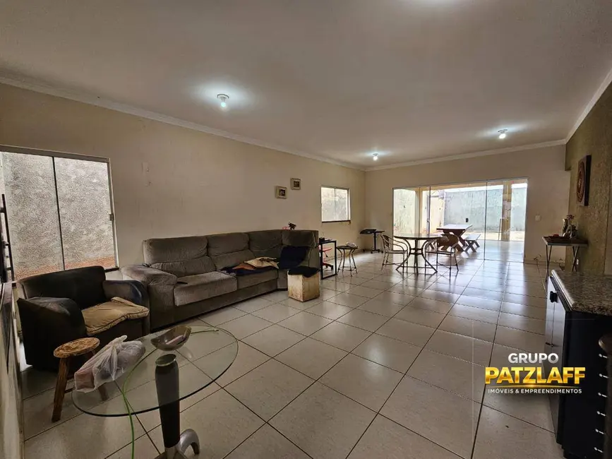 Foto 4 de Sobrado com 3 quartos à venda, 525m2 em Monte Castelo, Campo Grande - MS