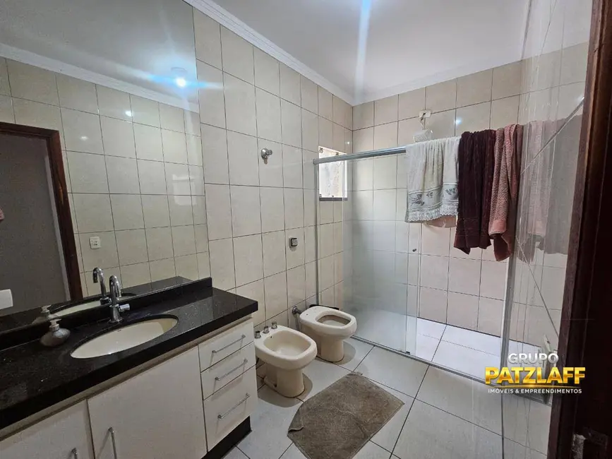 Foto 9 de Sobrado com 3 quartos à venda, 525m2 em Monte Castelo, Campo Grande - MS