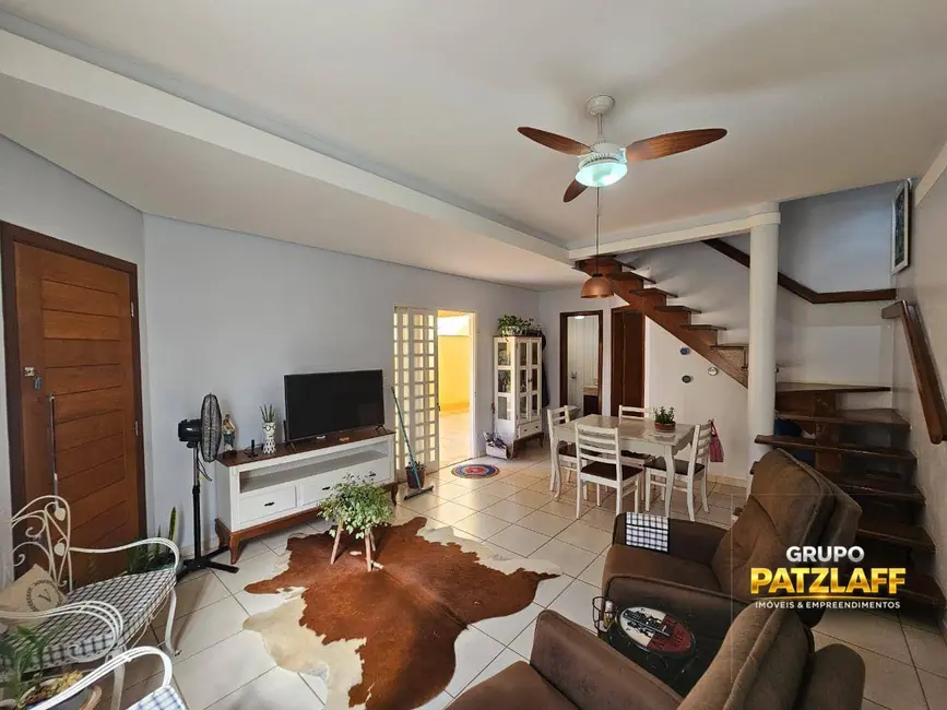 Foto 2 de Sobrado com 3 quartos à venda, 108m2 em Jardim Autonomista, Campo Grande - MS