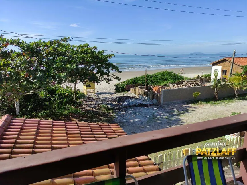 Foto 8 de Sobrado com 3 quartos à venda, 260m2 em Itapoa - SC