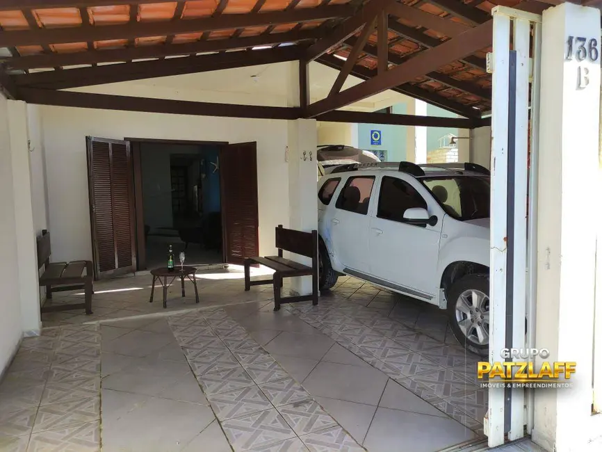 Foto 2 de Sobrado com 3 quartos à venda, 260m2 em Itapoa - SC