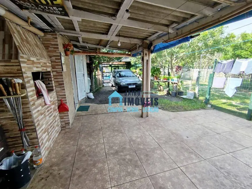 Casa com 2 quartos à venda, 150m2 em Cidreira - RS - imagem 3 Foto 3 de Casa com 2 quartos à venda, 150m2 em Cidreira - RS