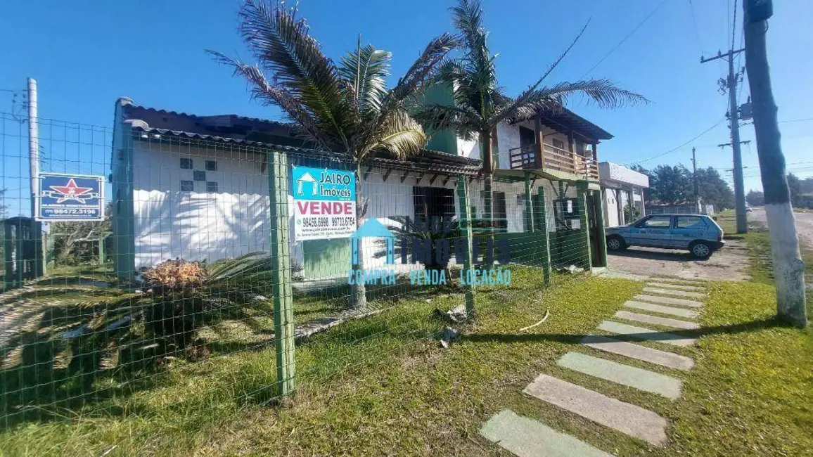 Casa com 6 quartos à venda, 625m2 em Cidreira - RS - imagem 3 Foto 3 de Casa com 6 quartos à venda, 625m2 em Cidreira - RS