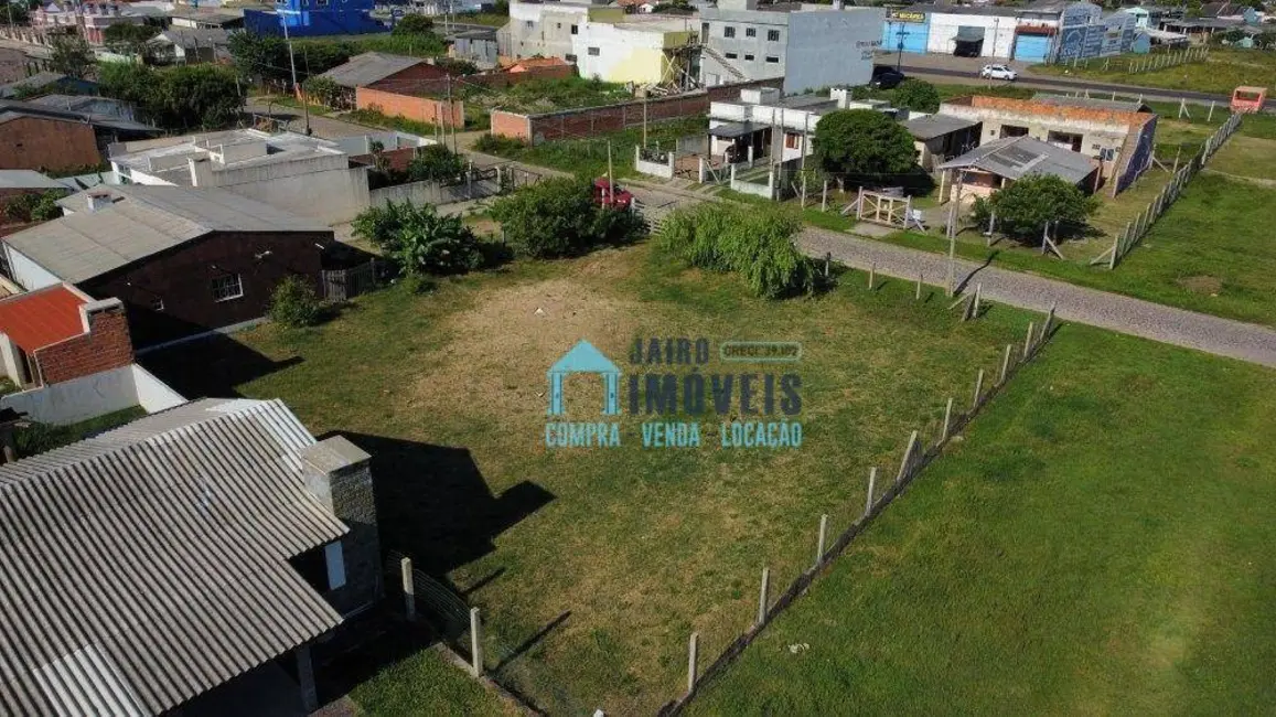 Foto 2 de Terreno / Lote à venda, 695m2 em Tramandai - RS