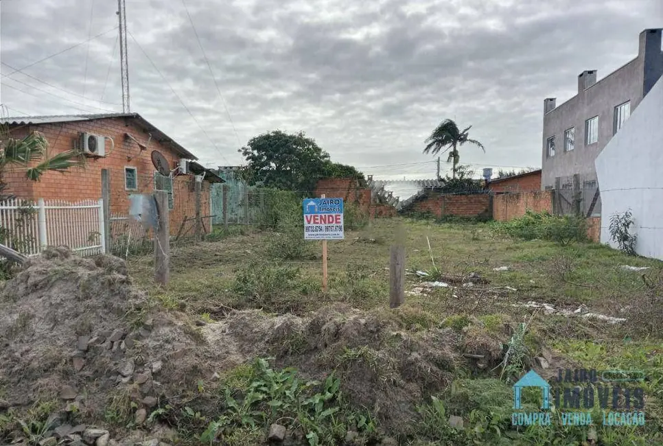 Terreno / Lote à venda, 300m2 em Tramandai - RS - imagem 1 Foto 1 de Terreno / Lote à venda, 300m2 em Tramandai - RS